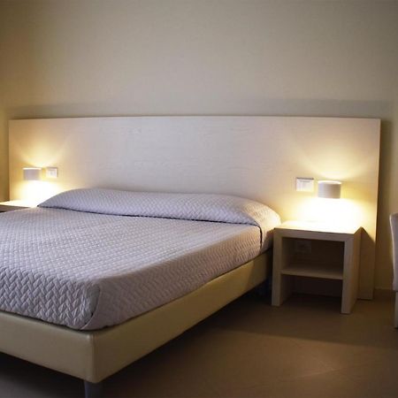 Hotel & Residence Exclusive مارينا دي كارّارا المظهر الخارجي الصورة