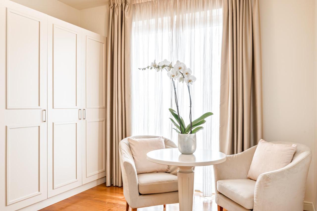 Hotel & Residence Exclusive مارينا دي كارّارا المظهر الخارجي الصورة
