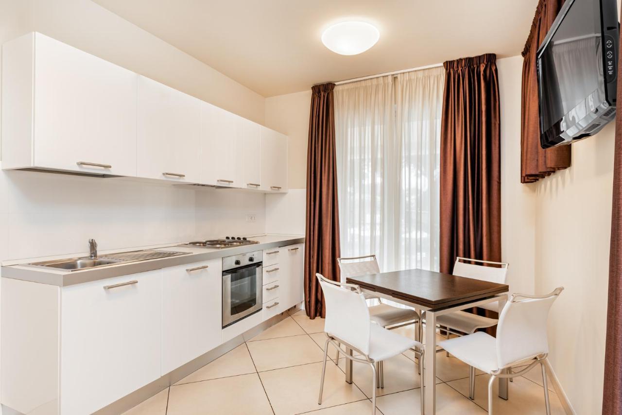 Hotel & Residence Exclusive مارينا دي كارّارا المظهر الخارجي الصورة