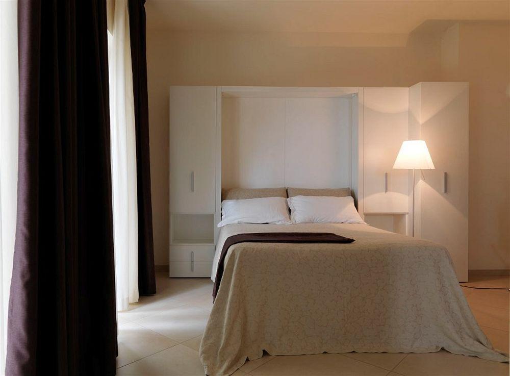 Hotel & Residence Exclusive مارينا دي كارّارا المظهر الخارجي الصورة
